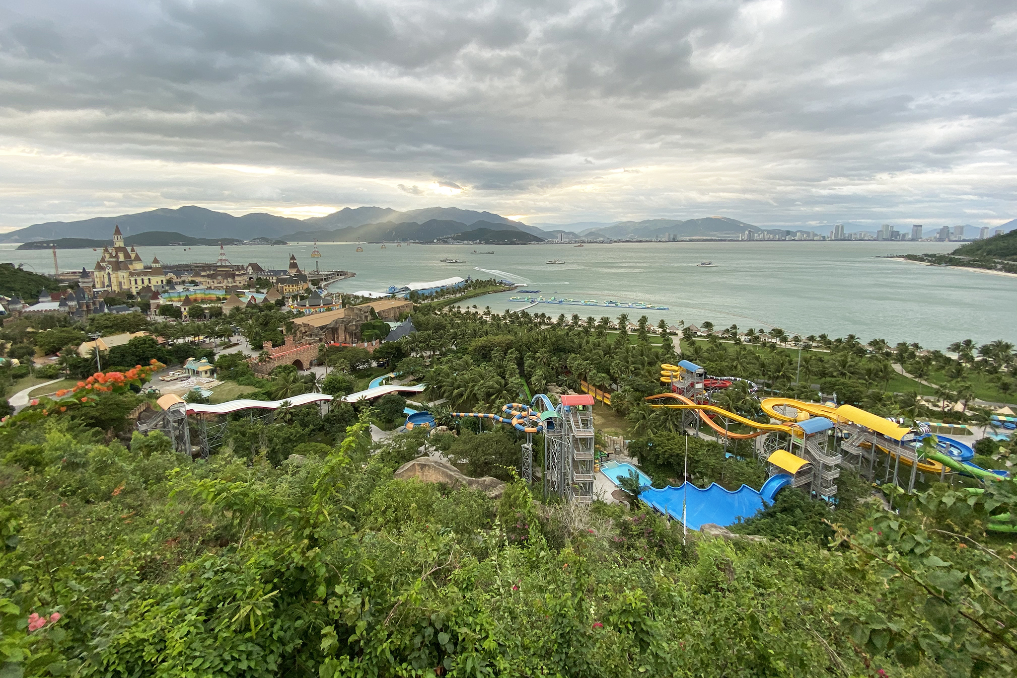 vinpearl nha trang có gì