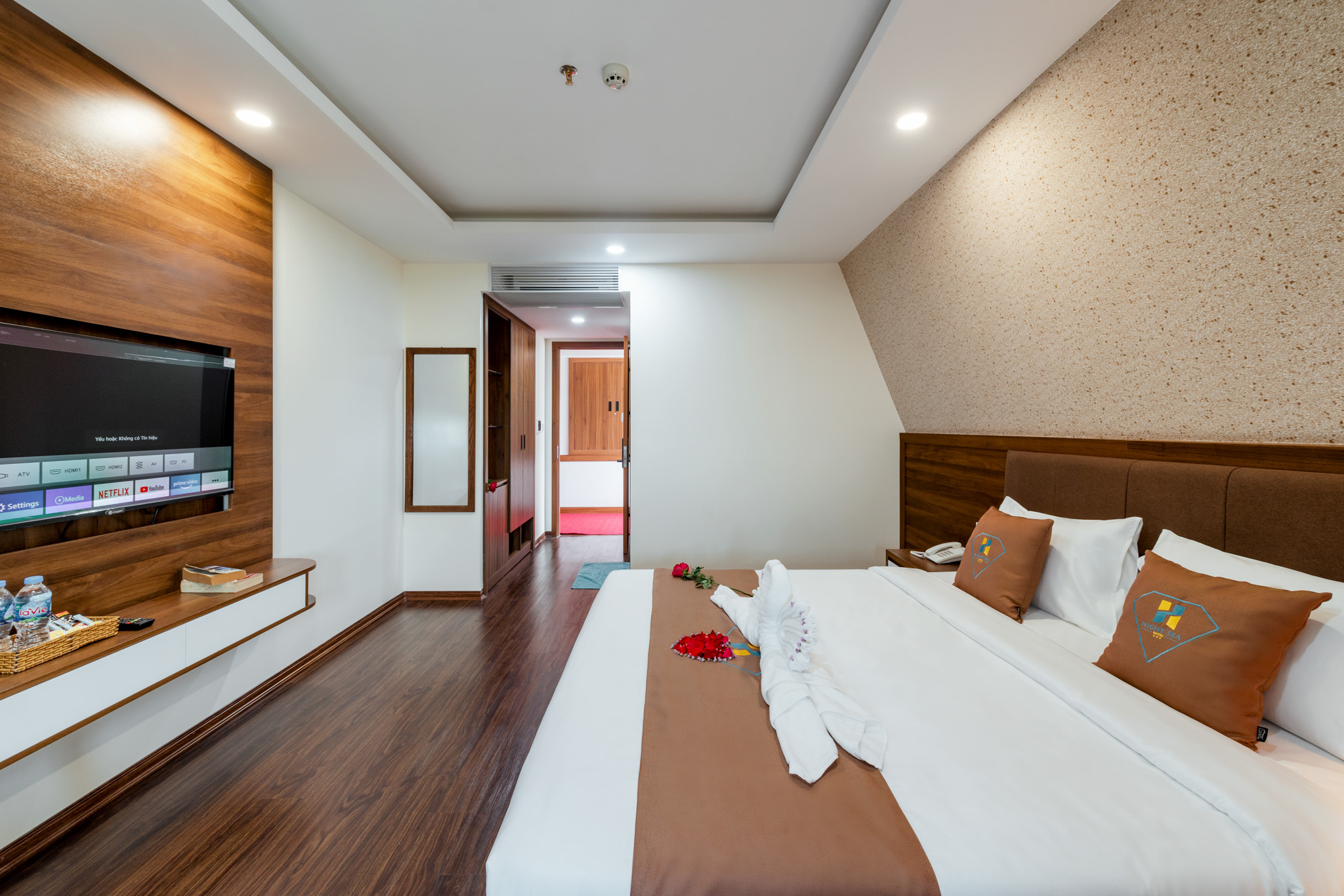 Top 10 địa điểm du lịch Kiên Giang khiến bạn quên lối về 25 night sea hotel kiên giang