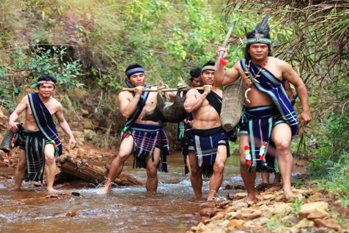 bắt cá làng cù lần