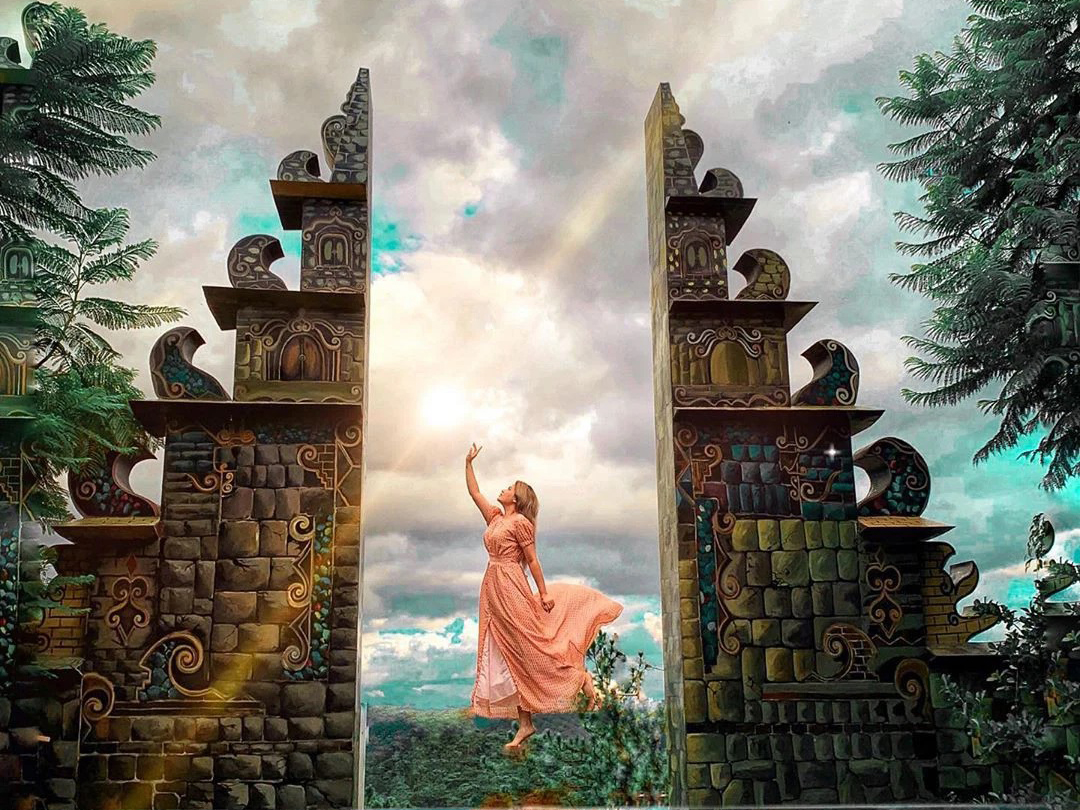 cổng trời ba li đà lạt gần đồi robin