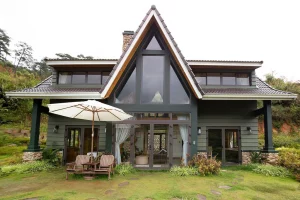 hill side villa lat valley