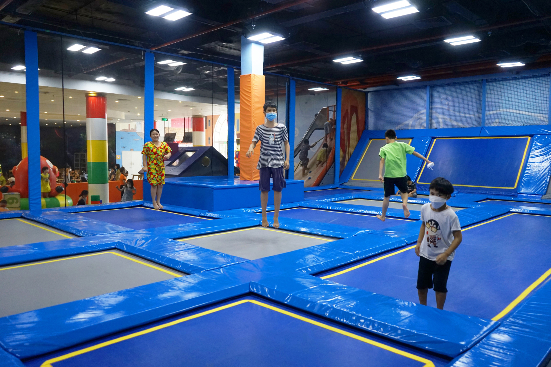 trampoline vinwonders nha trang