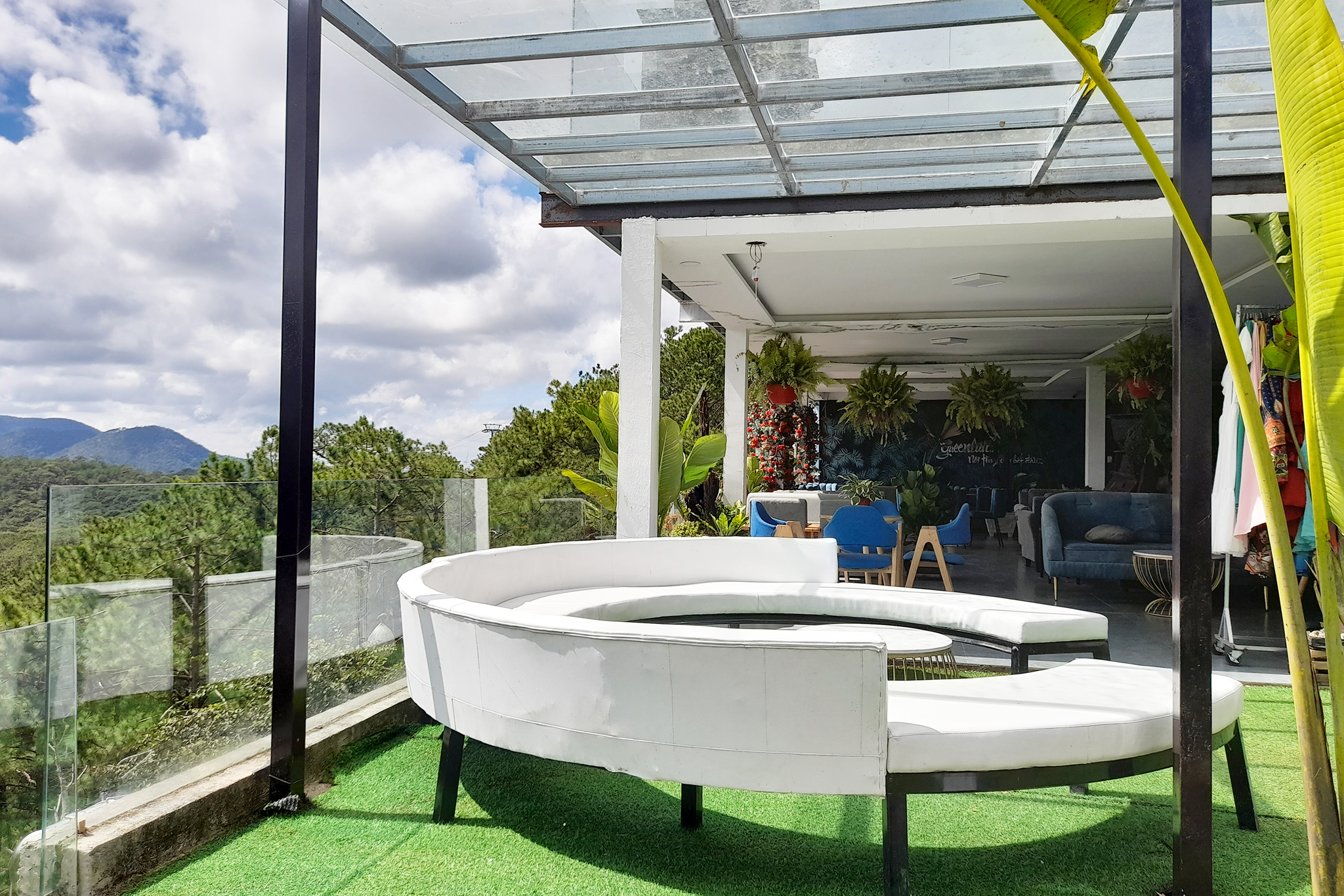 địa điểm tham quan gần cổng trời bali