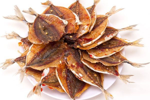 hải sản khô tẩm ướp chợ đêm phú quốc