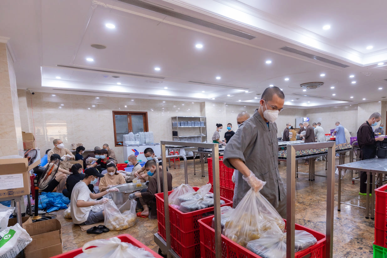 hoạt động cộng đồng ở chùa vĩnh nghiêm