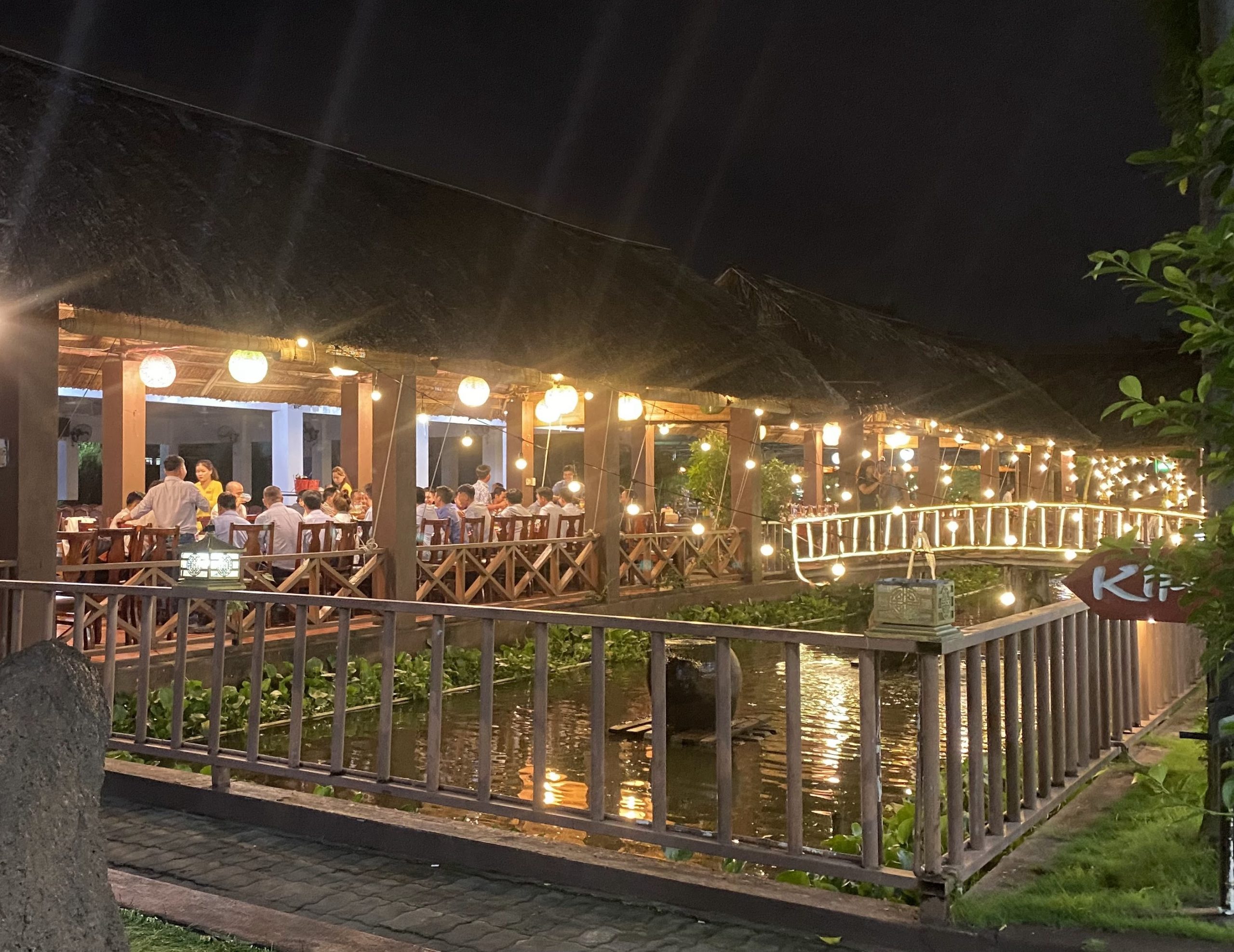 ẩm thực sinh thái bình xuyên quán ăn ngon bình chánh