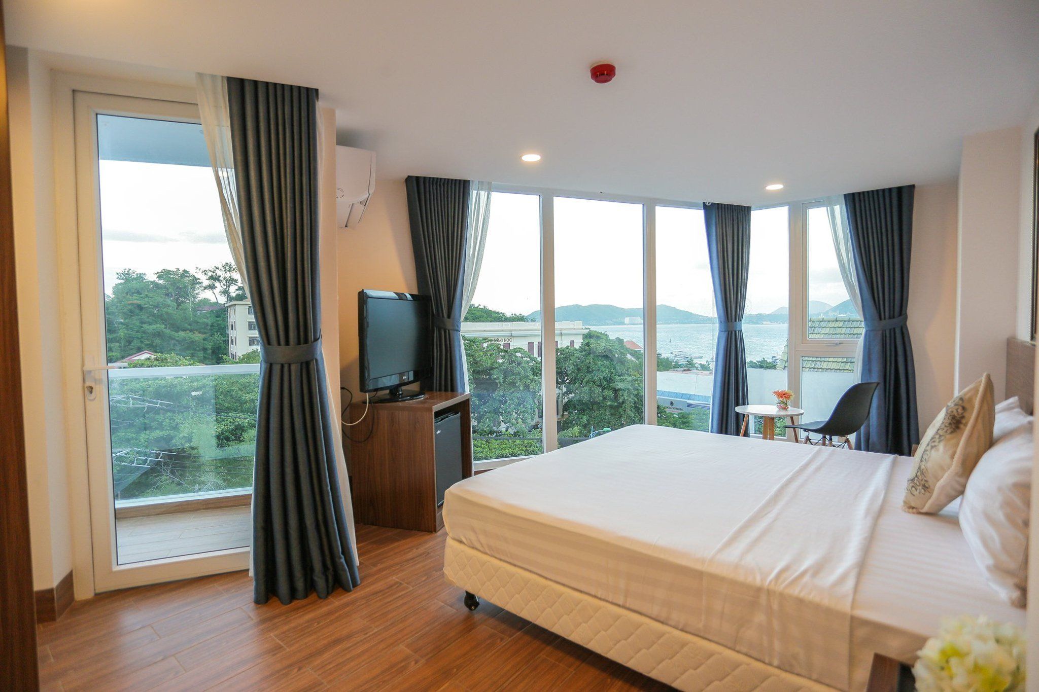 Top 20 tọa độ du lịch Khánh Hòa nổi tiếng không nên bỏ qua 39 cliff hotel