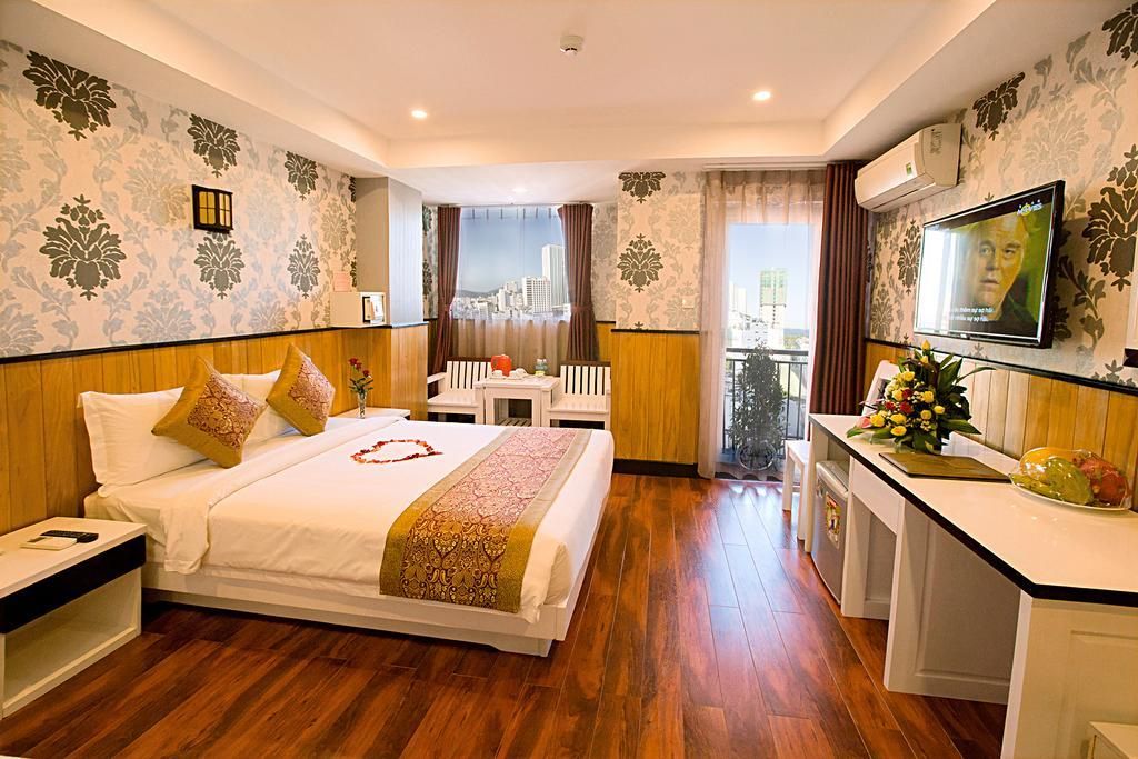 Top 20 tọa độ du lịch Khánh Hòa nổi tiếng không nên bỏ qua 40 golden-rain-2-hotel