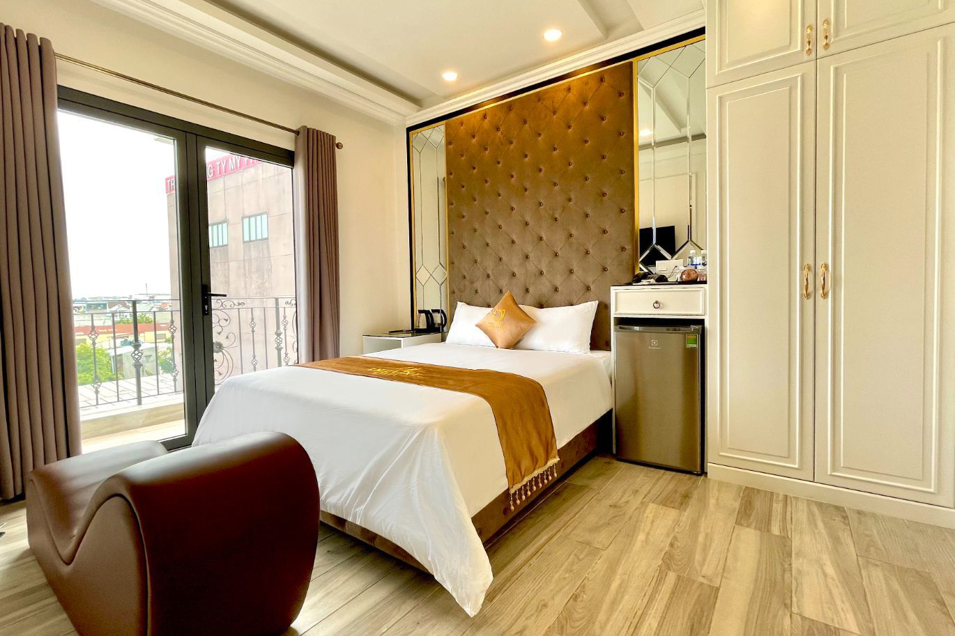 Gợi ý 30+ địa điểm du lịch Bình Dương cho ngày cuối tuần 53 deluxe-hotel