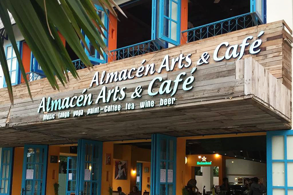 almacen cafe bình dân ở sài gòn