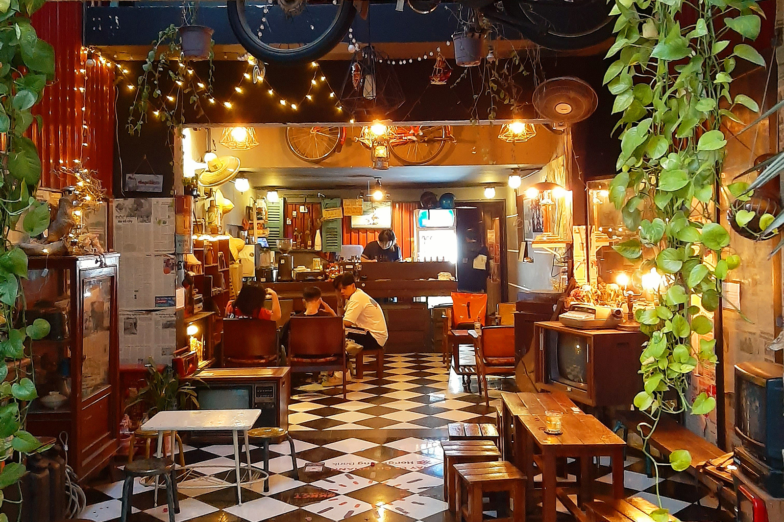 quẹt diêm coffee bình dân ở sài gòn