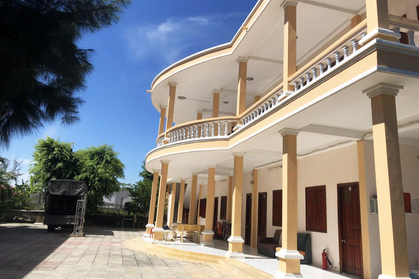 nhạn trắng hotel cần giờ