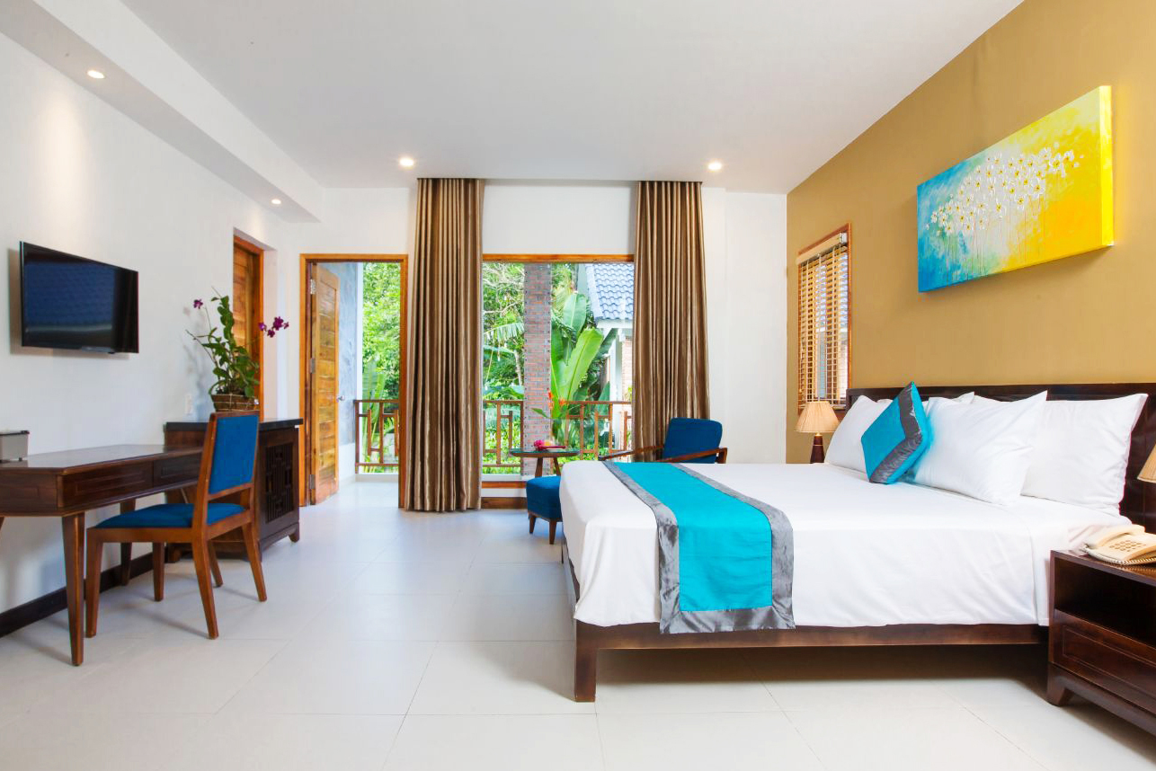 nadine hotel phú quốc có chỗ đậu xe hơi