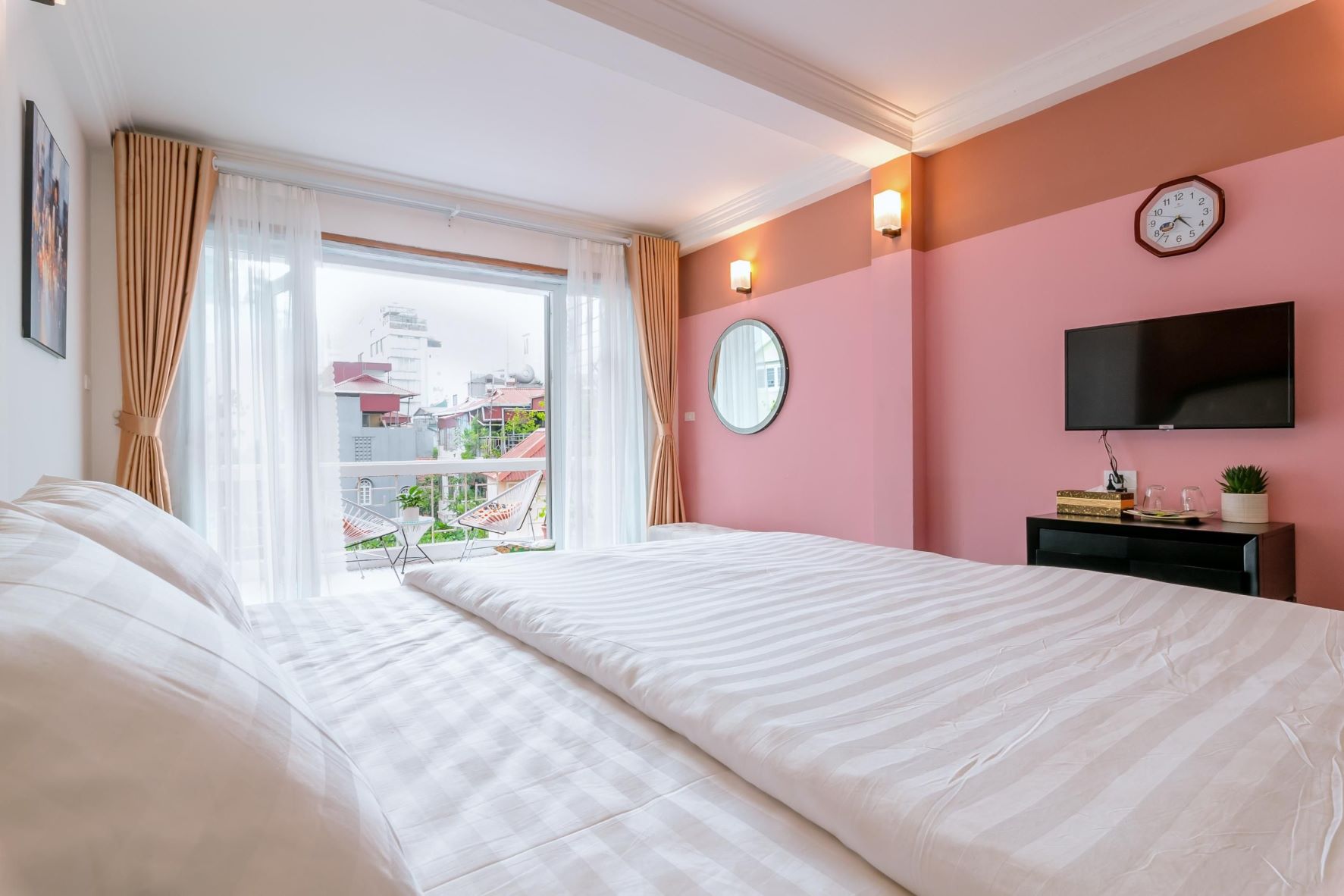 hovi de villa khách sạn lồng chim