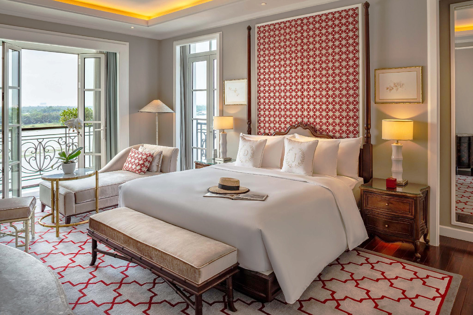 mia saigon khách sạn có hồ bơi ở tphcm