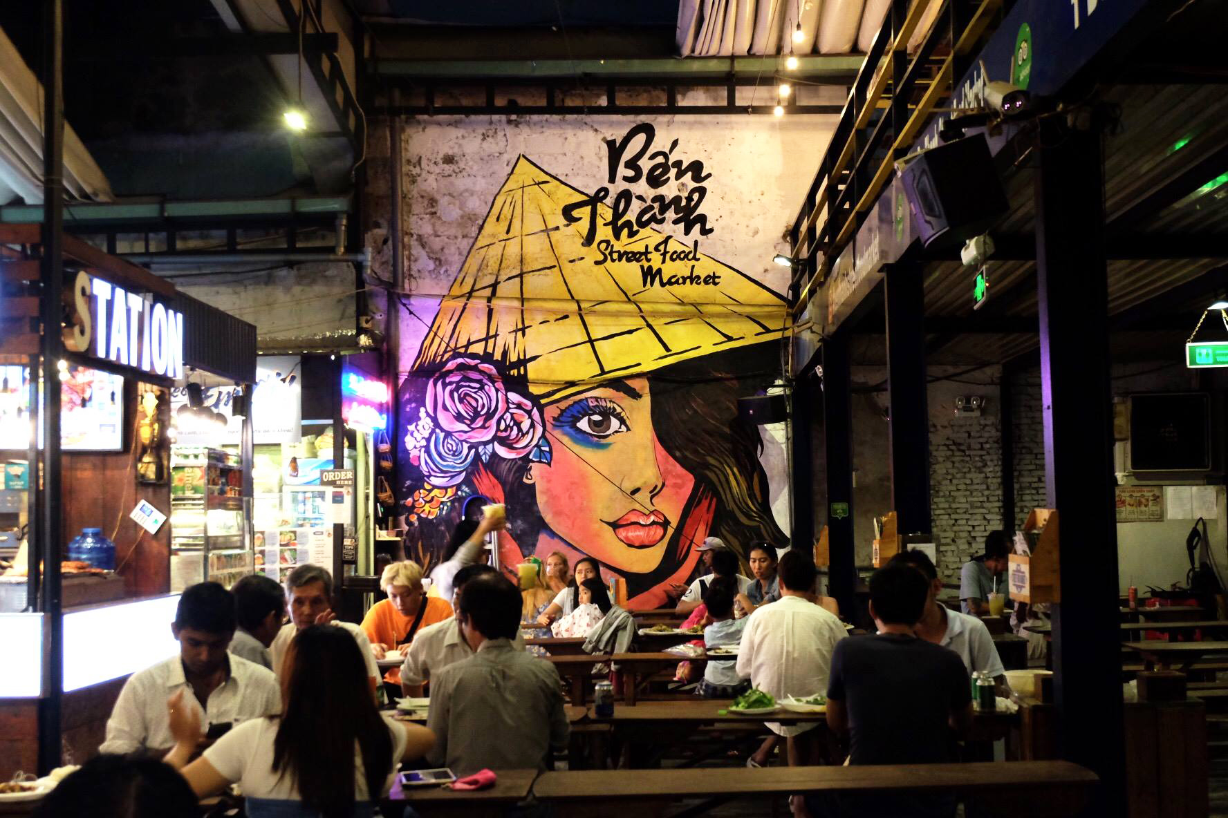 ben thanh food market