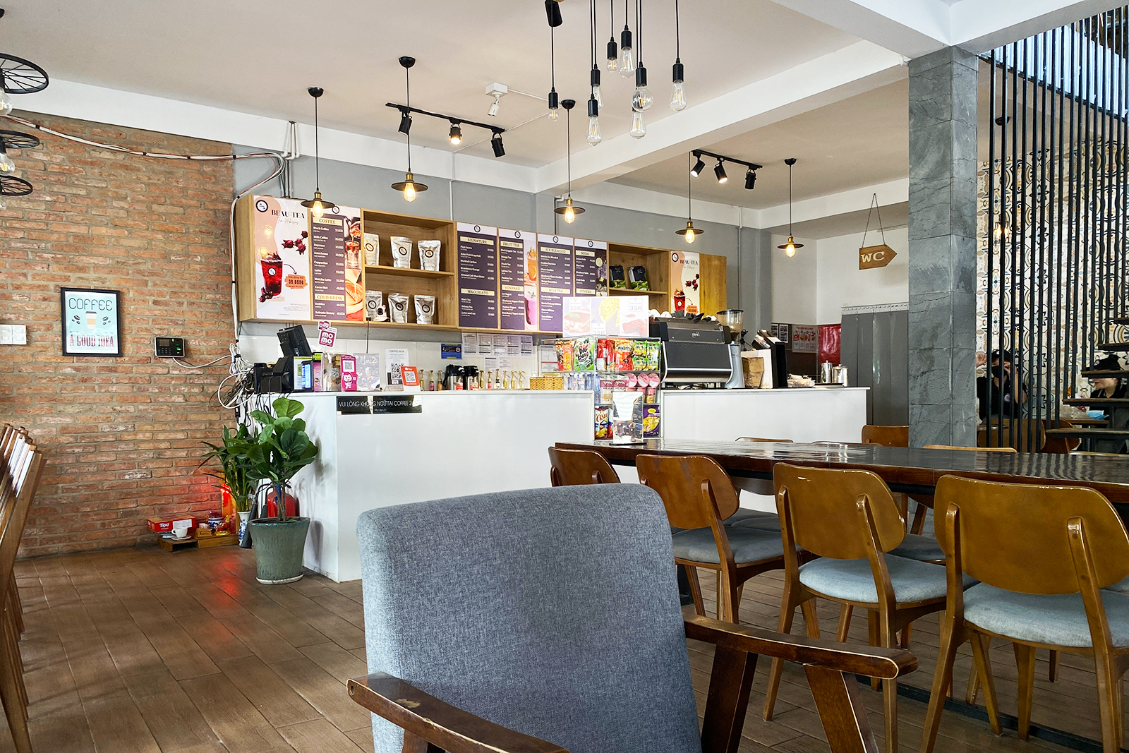 cafe đêm sài gòn
