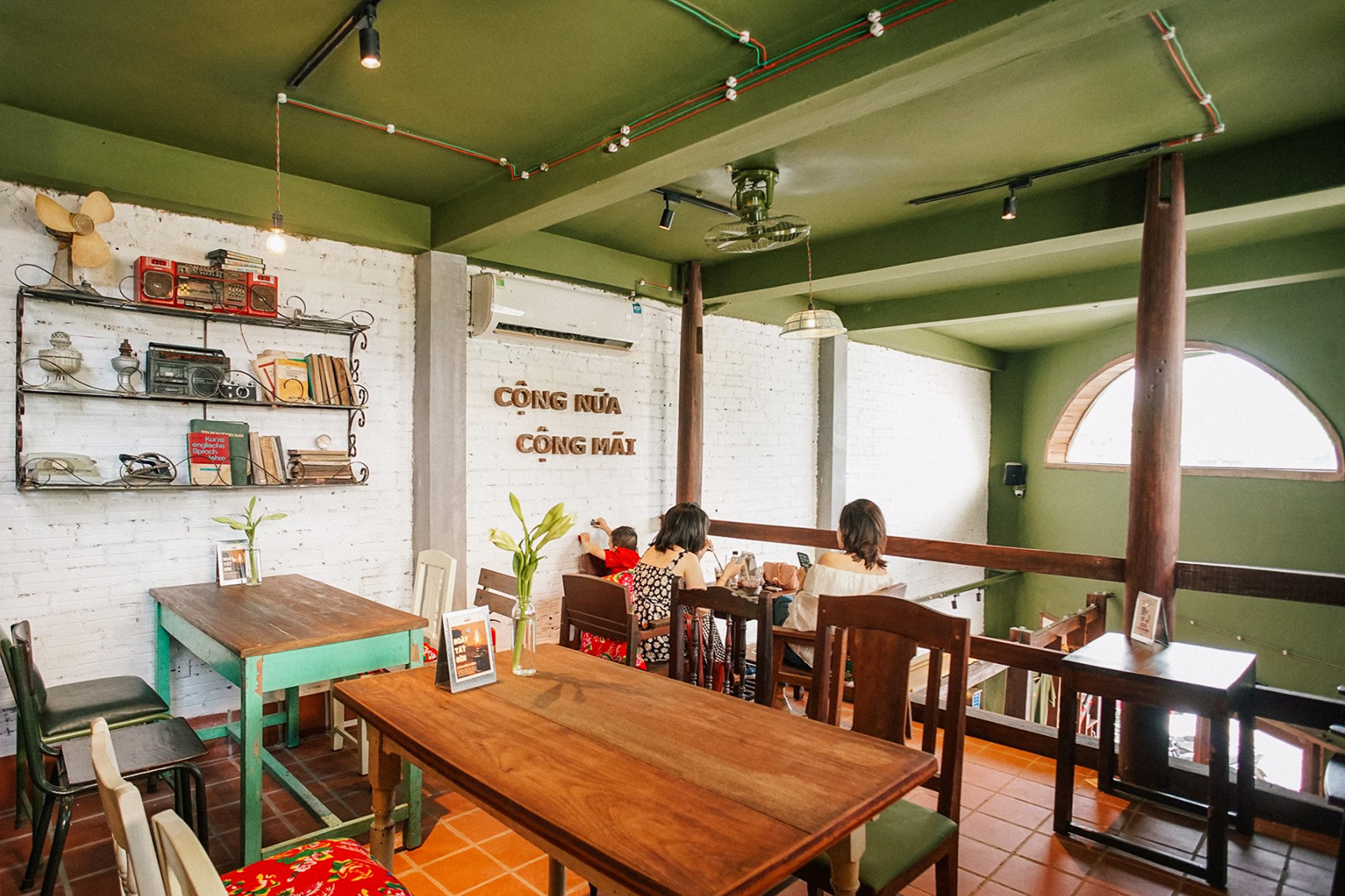cộng cà phê quận 4