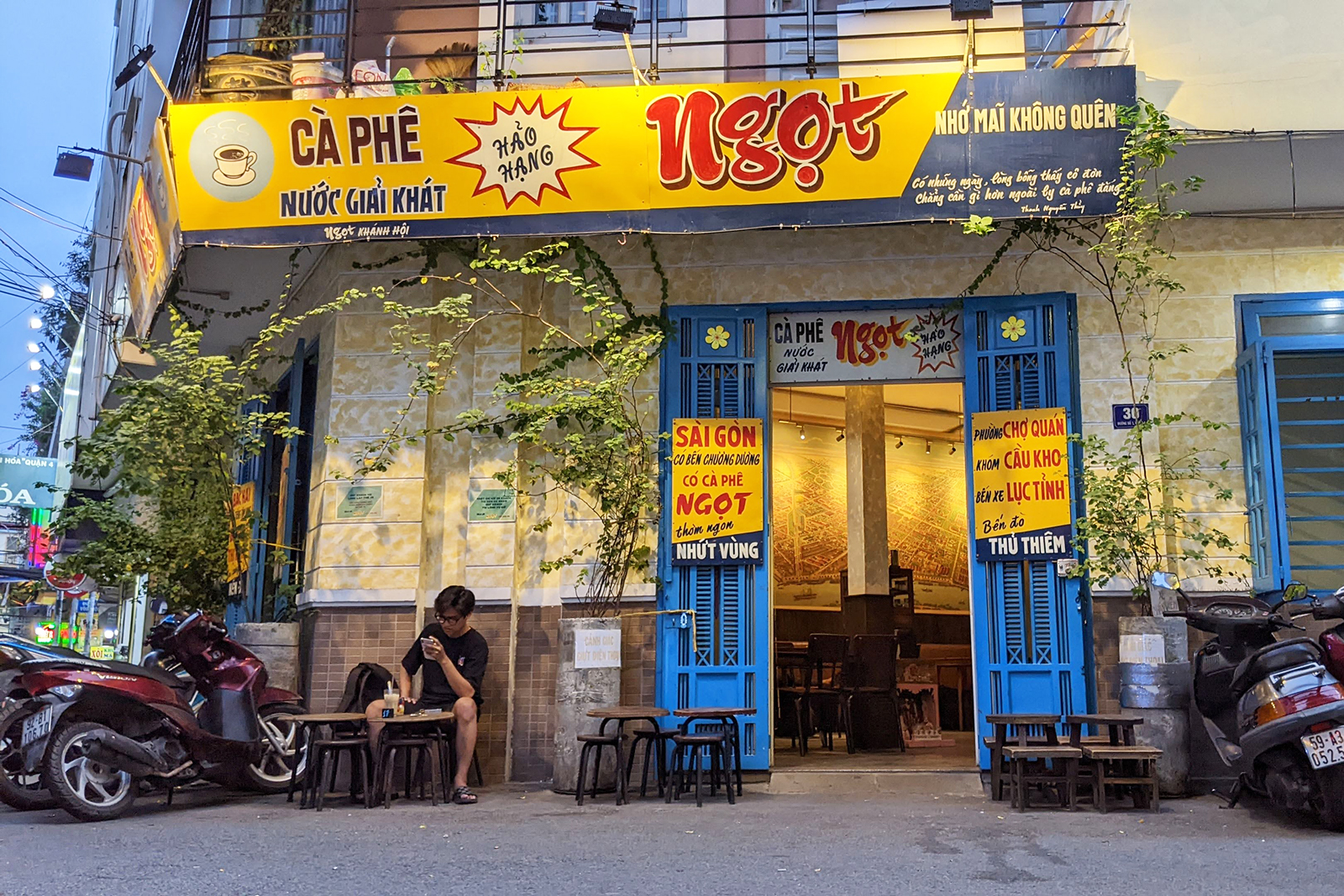 cà phê quận 4