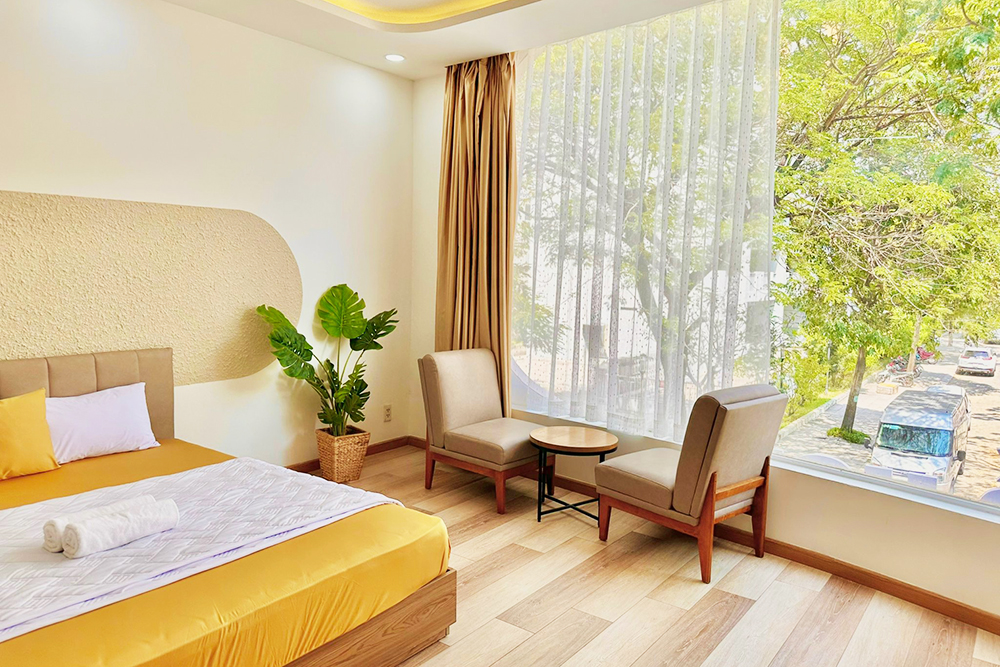 khách sạn gỗ hotel quận 9