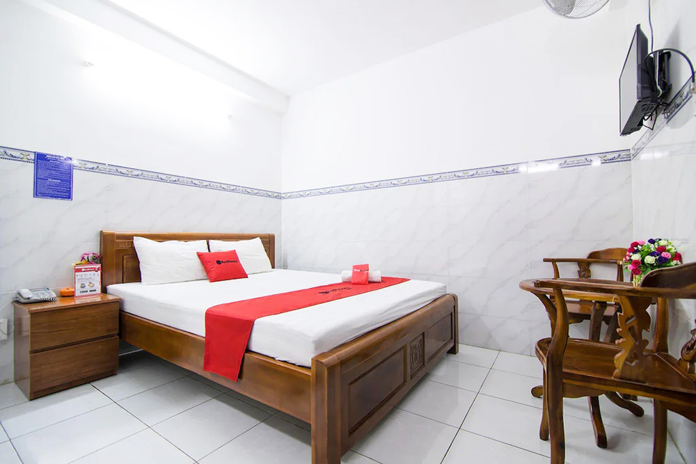 khách sạn hoang tuan hotel tân phú