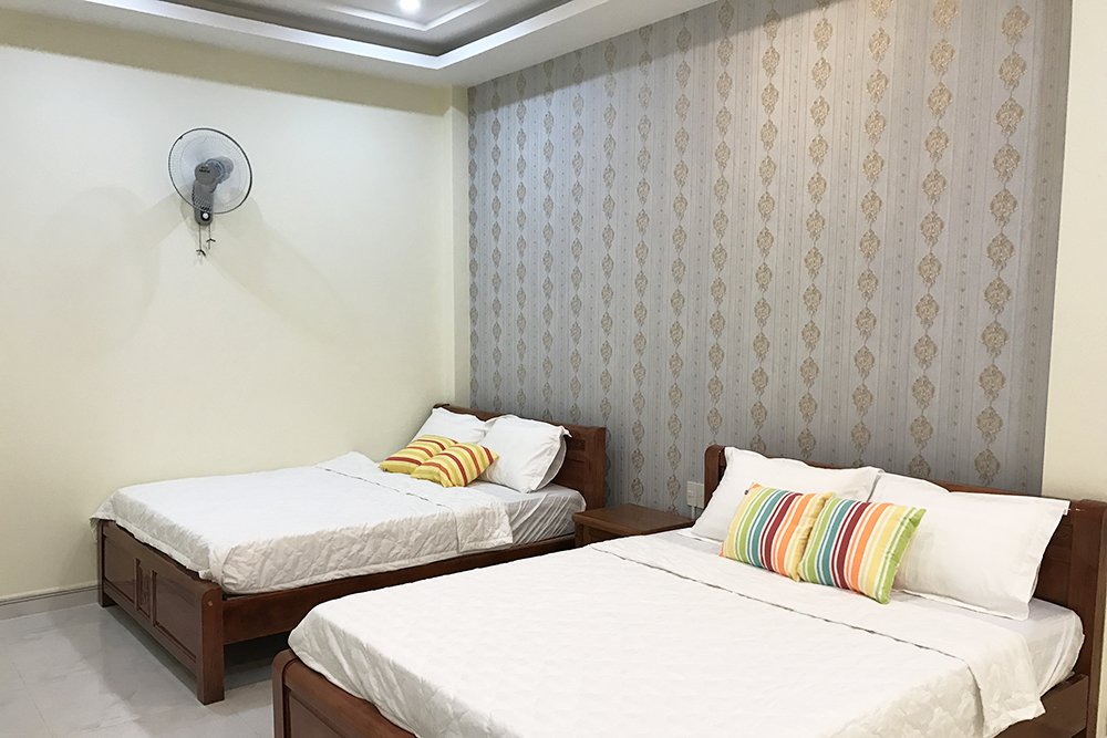 khách sạn tấn tài hotel hóc môn