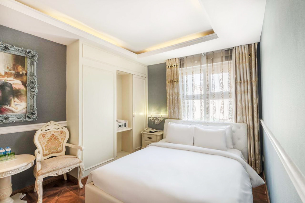 a em hotel spa gần phố đi bộ nguyễn huệ