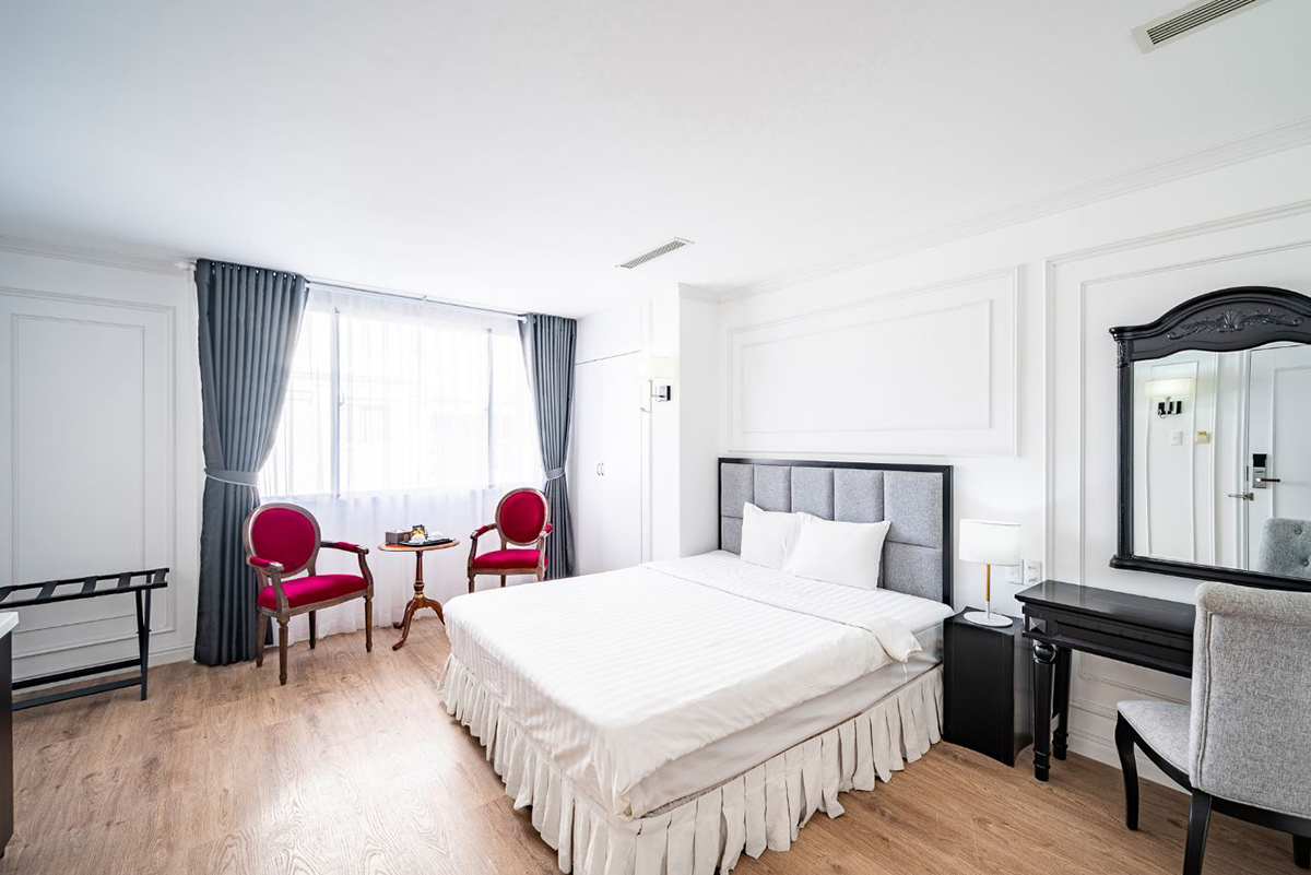 khách sạn me gustas metropoint hotel gần nhà thờ đức bà