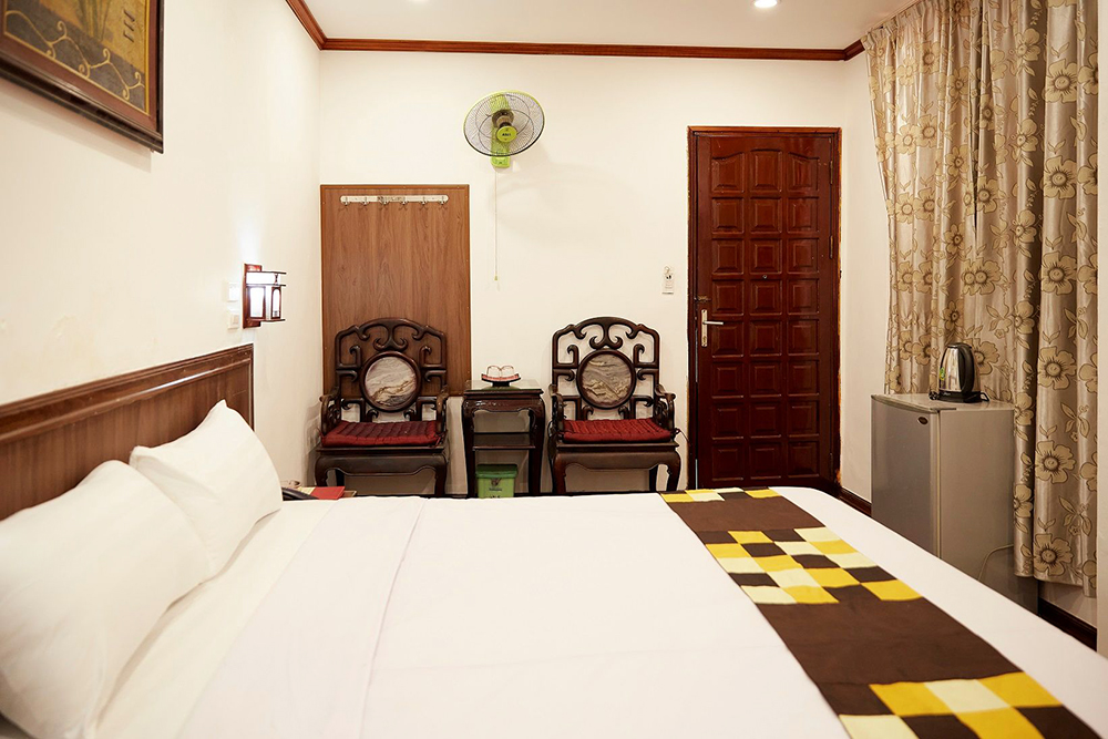 hotel long biên
