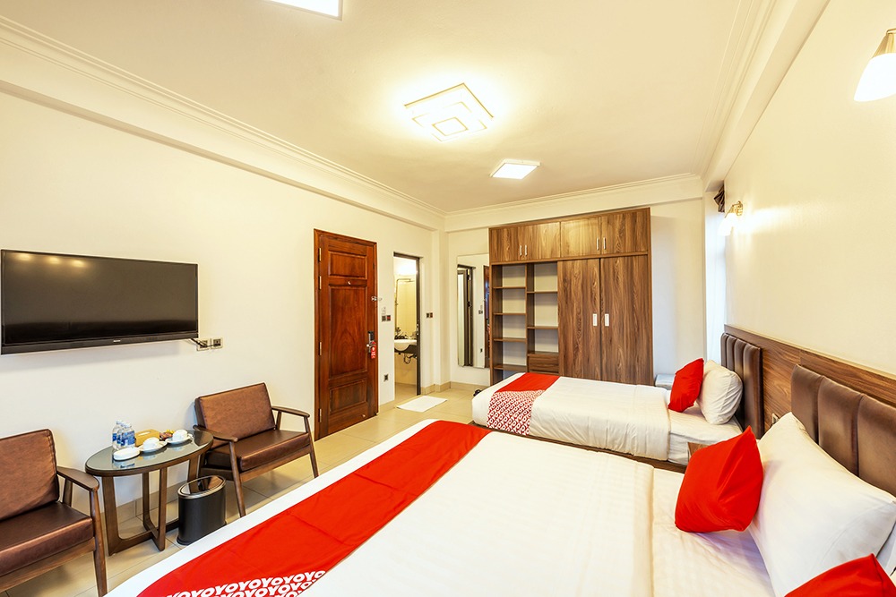 khách sạn ở hồ tây