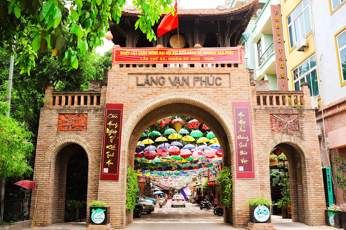 đi chơi trung thu ở làng lụa vạn phúc