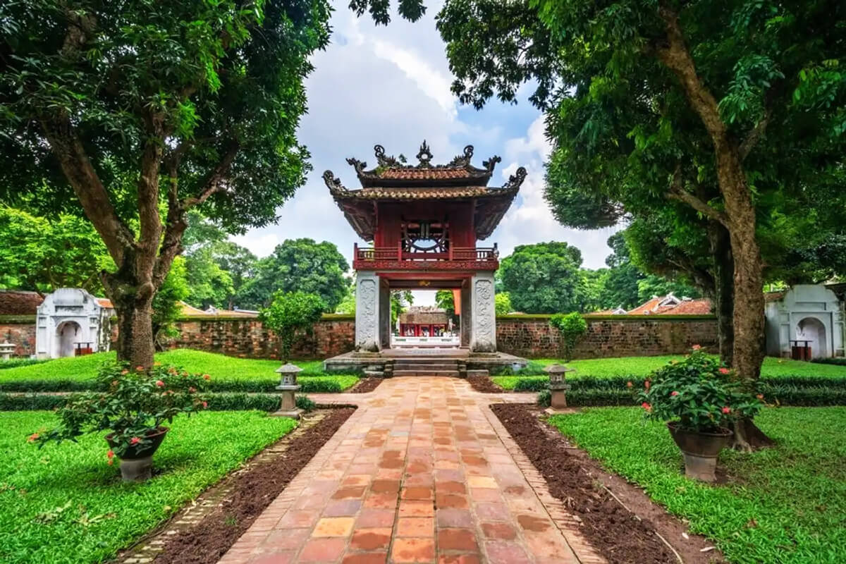 đi chơi trung thu ở văn miếu quốc tử giám